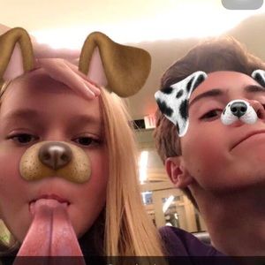 Meet your Posher, Corina